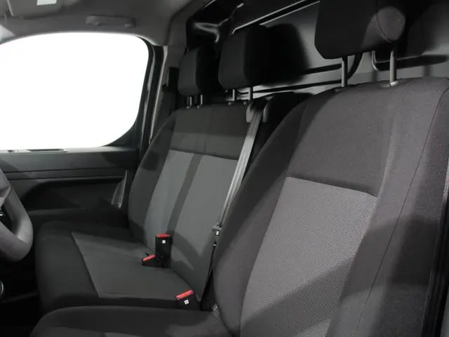 Opel Vivaro 1.5 Diesel 120 S&S L3 Apple Carplay /  Android Auto Parkeersensoren V+A Trekhaak Camera...