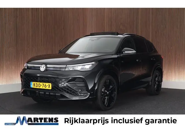 Volkswagen Tiguan 1.5 272pk eHybrid R-Line Edition Black Style Trekhaak 360Camera Keyless Massage Vi...