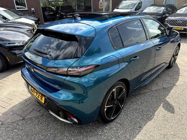 Peugeot e-308