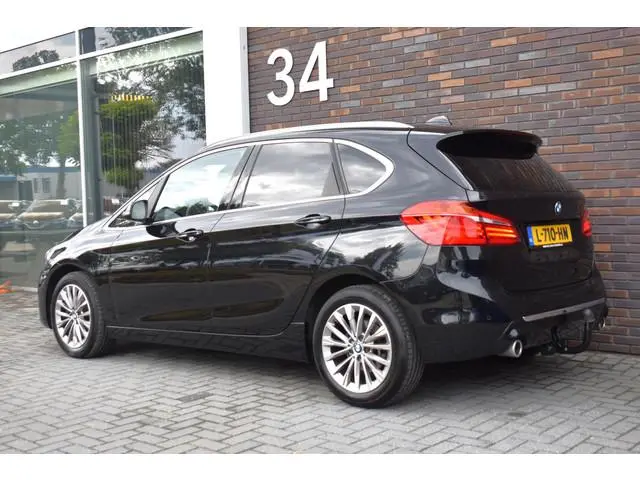 BMW 2-serie Active Tourer 220i Business Edition Plus