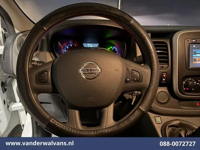 Nissan NV300