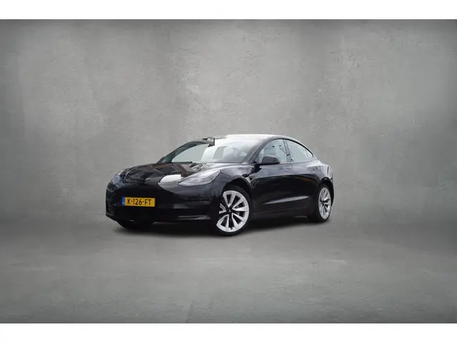 Tesla Model 3 Long Range AWD 75 kWh  | Pano | Navi | Cruise | Voice control | 18"|