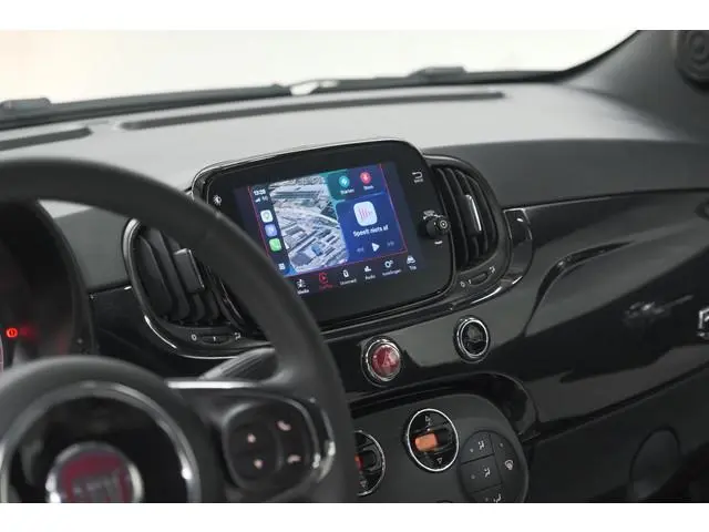 Fiat 500 1.0 Hybrid Dolcevita Apple Carplay | Parkeersensoren | Climate Control