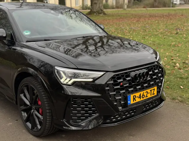 Audi RSQ3