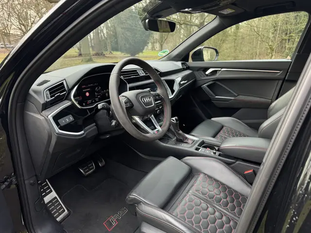 Audi RSQ3