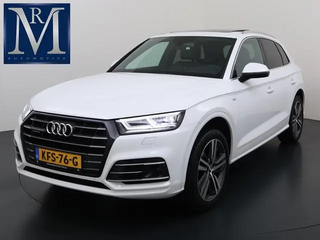 Audi Q5 55 TFSI e quattro Competition VAN: 44.900,- VOOR: 39.877,- UW WKVOORDEEL: 5.023,- | 32.000KM...