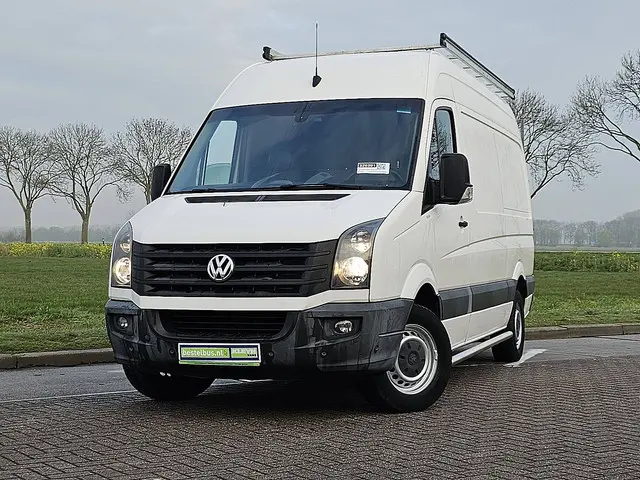 VOLKSWAGEN CRAFTER 35 2.0
