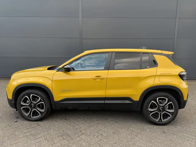 Jeep Avenger 1.2 e-Hybrid Summit (JBL - Keyless Entry - Elektrische Klep - Adaptieve Cruise Controle...
