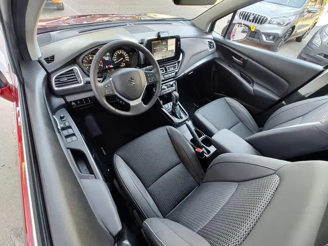 Suzuki S-Cross