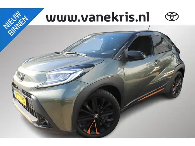 Toyota Aygo X 1.0 VVT-i MT Limited Achteruitrij Camera, JBL Audio, stoelverwarming, apple & android...