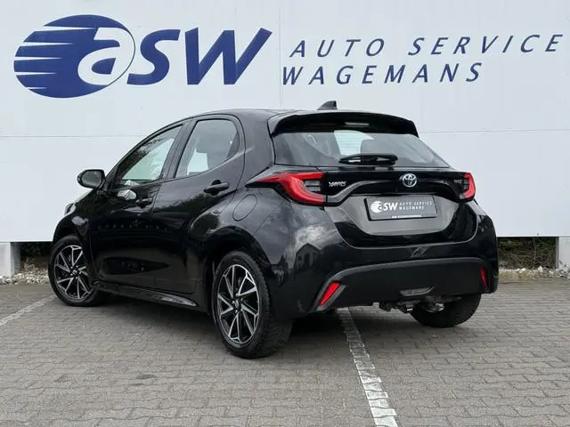 Toyota Yaris 1.5 Hybrid Dynamic | Trekhaak | CarPlay | ACC | Camera | Keyless | 16 inch