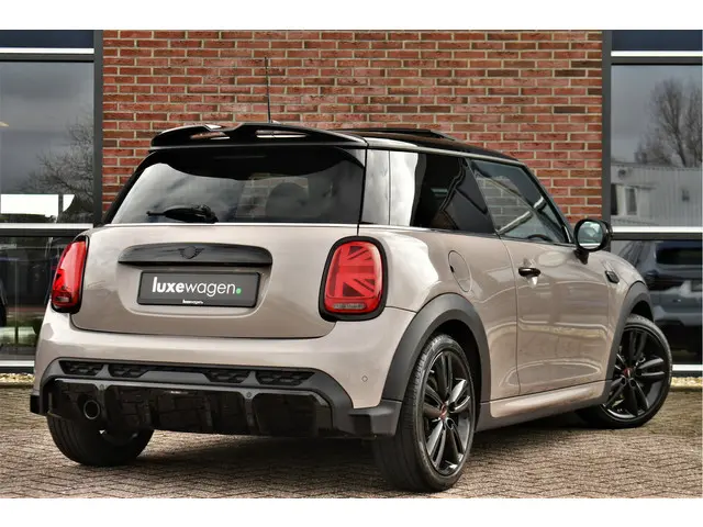 MINI Mini 1.5 Cooper John Cooper Works Pano Carplay Black-pack Adp-demping
