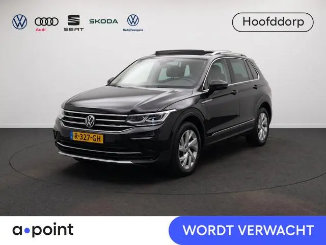 Volkswagen Tiguan 1.5 TSI Elegance 150 pk Automaat (DSG) | Navigatie | Panoramadak | Parkeersensoren...