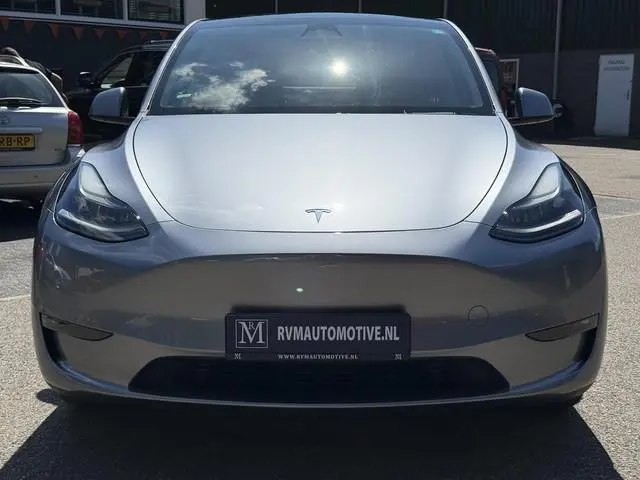Tesla Model Y Long Range AWD 75 kWh VAN: 44.900,- VOOR: 42.877,- UW WKVOORDEEL: 2.023,- | SOH 94%| Q...