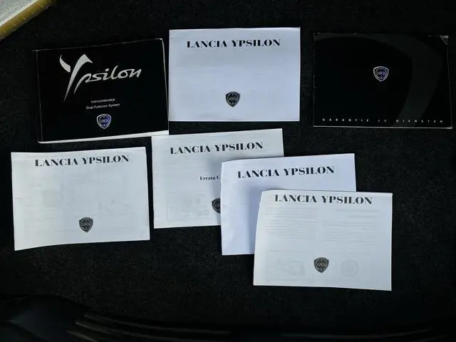 Lancia Ypsilon