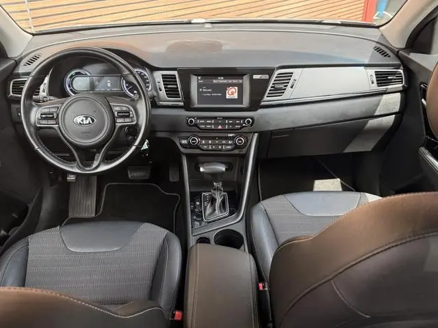 Kia Niro 1.6 GDi Hybrid DynamicLine Camera / Clima / Navi / Trekhaak