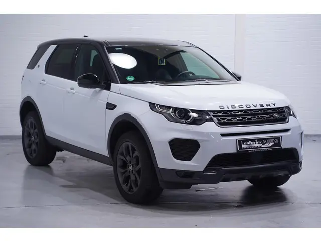 Land Rover Discovery Sport 2.0 TD4 180 PK Landmark Grijs Kenteken 2-Zits Navi Marge Auto, Panoramadak, Cruise control, Trekhaak 2200 kg
