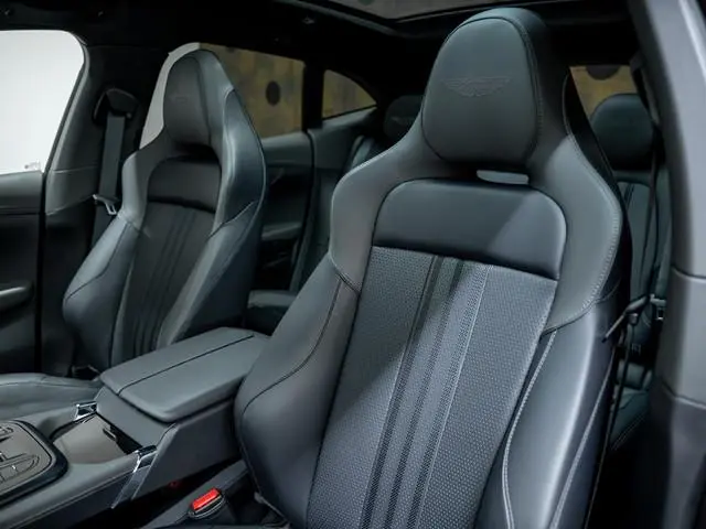Aston Martin DBX