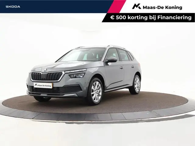 Skoda Kamiq 1.0 TSI 110pk DSG Business Edition · Camera · Trekhaak · Panoramadak · Apple/Android Car...