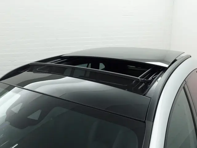 Mercedes-Benz EQA 250 AMG Edition 1 67 kWh Aut- Head Up, Memory Seats, 360 Camera, Panoramadak, Alca...