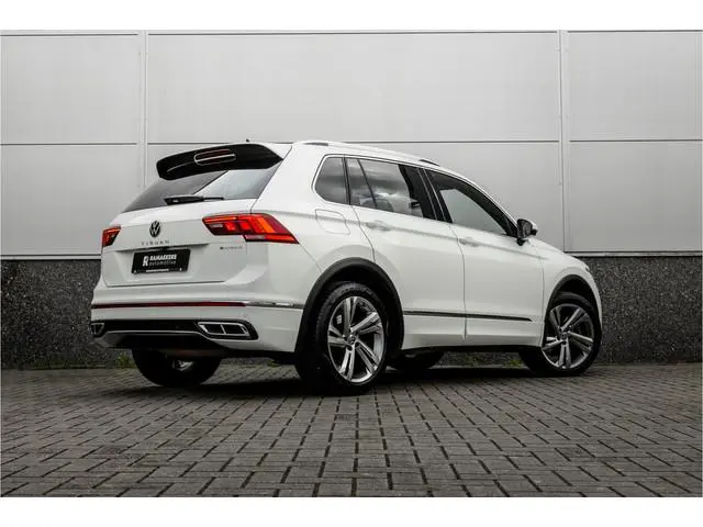 Volkswagen Tiguan 1.4 TSI eHybrid R-Line Camera / Carplay / Android / Digital Dash