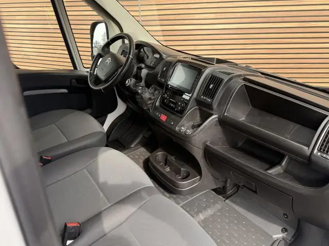 Citroën Jumper 35 2.2 BlueHDi 140 L2H2 Club DC Betimmering / 6p / Navi / Camera / Trekhaak / Carplay
