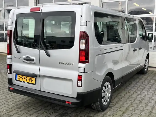 Renault Trafic Passenger 1.6 dCi BTW / BPM vrij Marge 9 persoons Airco Cruise control Navigatie PDC...