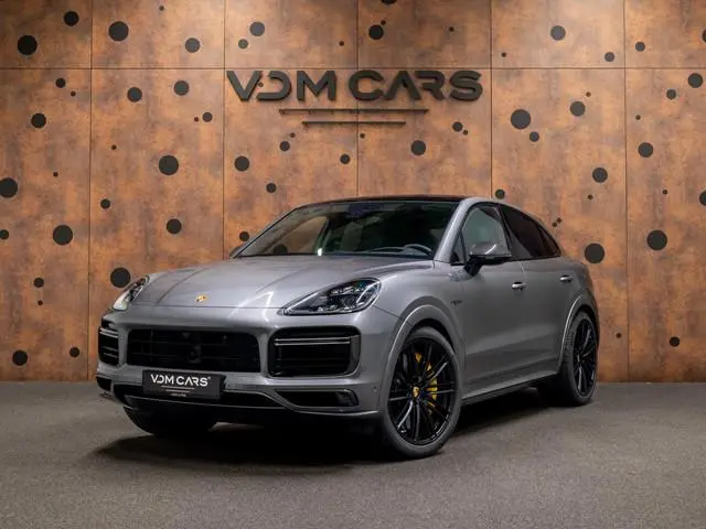 Porsche Cayenne Coupé 4.0 Turbo S E-Hybrid | Carbon | Burmester | Trekhaak | HUD | InnoDrive | Achte...
