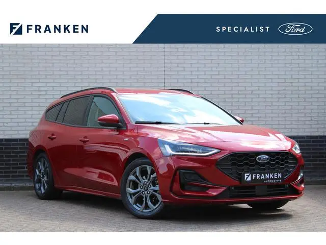 Ford Focus Wagon 1.0 EcoBoost Hybrid ST Line X | Head-Up | Adaptieve cruise | Trekhaak | Winterpack