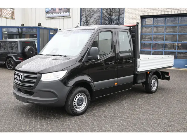 Mercedes-Benz Sprinter 317 CDI L2 RWD Pro DC 3500kg Trekhaak, MBUX met camera, Etc.