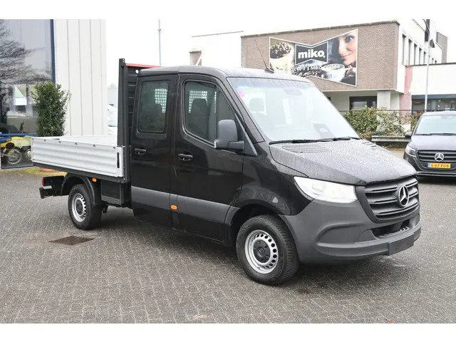 Mercedes-Benz Sprinter 317 CDI L2 RWD Pro DC 3500kg Trekhaak, MBUX met camera, Etc.