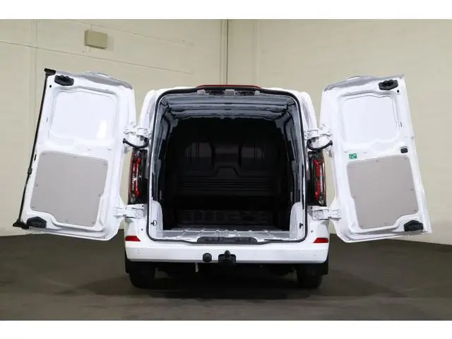 Ford E-Transit Custom 320 L1 H1 Limited 71 kWh 218pk 2x Schuifdeur Trekhaak
