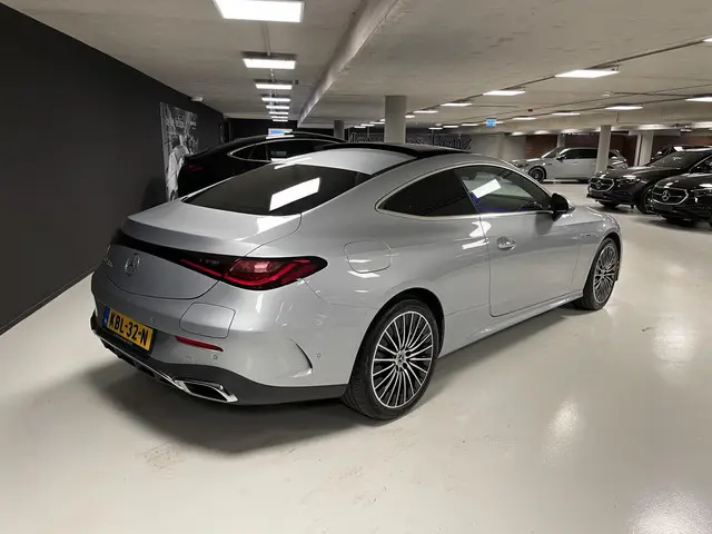Mercedes-Benz CLE Coupé 300 e EQ Hybrid AMG