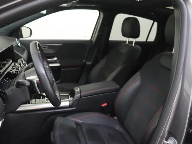 Mercedes-Benz GLA-klasse 250 e AMG Line Premium /Panoramadak /Keyless-Go /Augmented reality