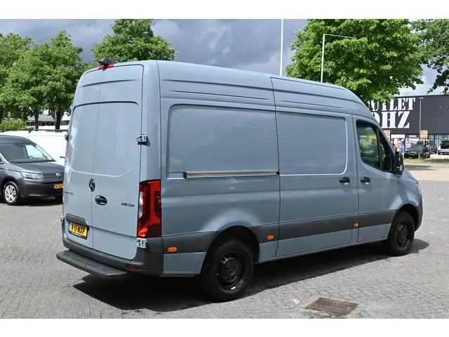 Mercedes-Benz Sprinter 315 CDI Pro RWD L2H2 LED, Geveerde stoel, Navigatie met smartphone integratie...