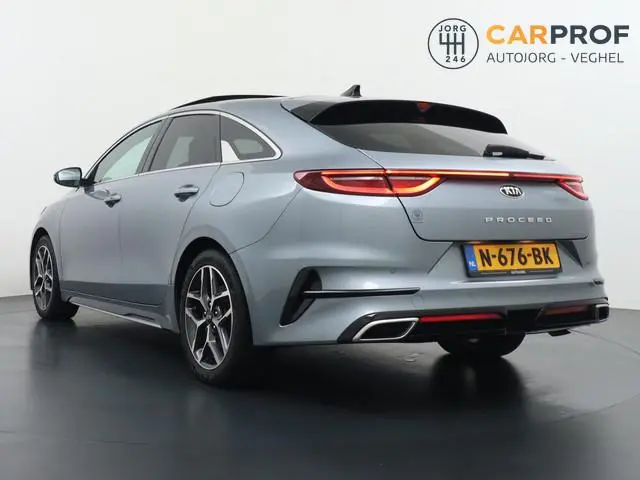 Kia ProCeed 1.5 T-GDI GT-Line Pano Dak | NAP | LMV | Stoelverwarming | Camera |