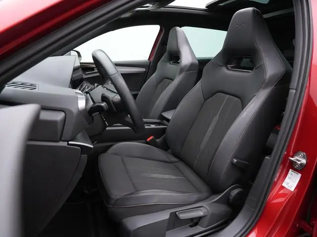 CUPRA Leon Sportstourer 1.4 TSI e-Hybrid 204 pk | Panoramadak | Kuipstoelen | Adaptief onderstel | A...