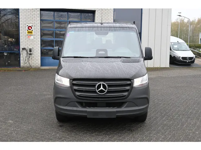 Mercedes-Benz Sprinter 317 CDI L2 RWD Pro DC 3500kg Trekhaak, MBUX met camera, Etc.