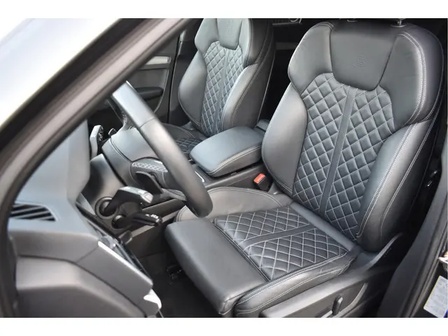 Audi Q5 50 TFSI e S-Line 299 Pk RS-Stoel Luchtvering Matrix Oled ACC Keyless Trekhaak 20 Inch