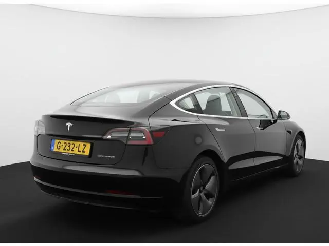 Tesla Model 3 LONG RANGE AWD 75 kWh 360CAMERA/NAVI/LEDER/PANORAMADAK