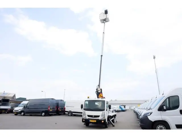 Renault Maxity 3.0 DCI 130pk E6 Hoogwerker Werkhoogte 14.5 meter PTO 08-2019