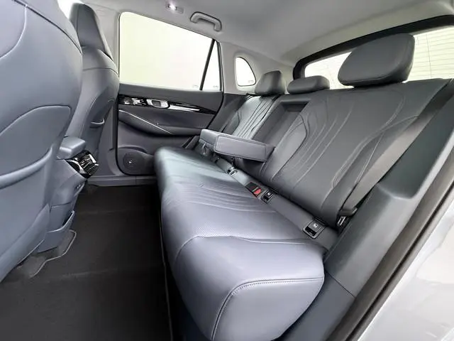 Geely E5