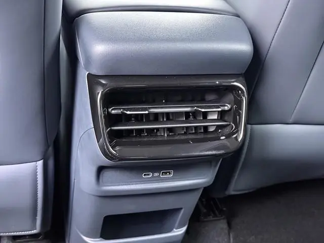 Geely E5