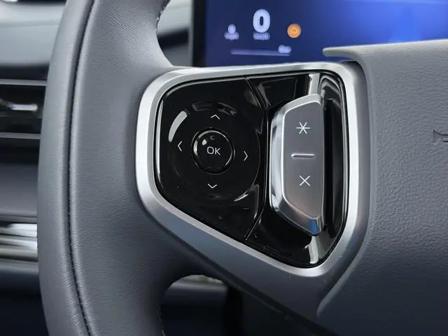 Geely E5