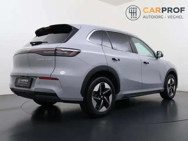 Geely E5 Pro 60 kWh 360 Camera | 430 km WLTP | Warmtepomp | Cruise |