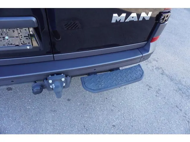 MAN TGE