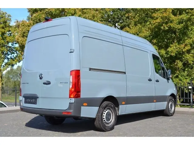 Mercedes-Benz Sprinter 317 L2H2 | PRO | Cruise | Camera | Navi | App | 3.5t Trekhaak voorb. | Automa...