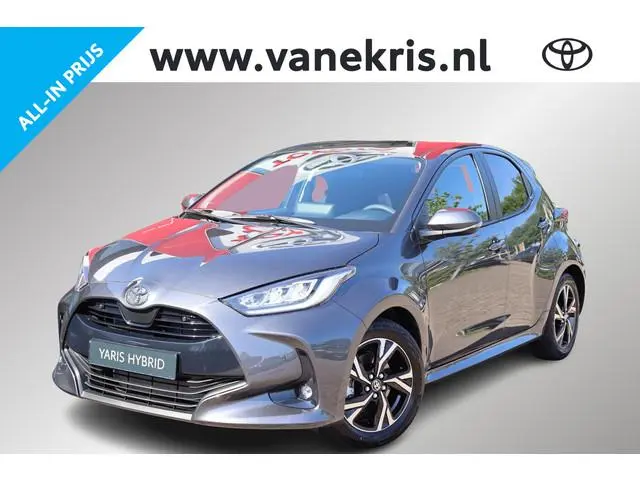 Toyota Yaris 1.5 Hybrid 115 Dynamic , Comfort Pakket , Stoel- en stuurverwarming , Parkeersensoren