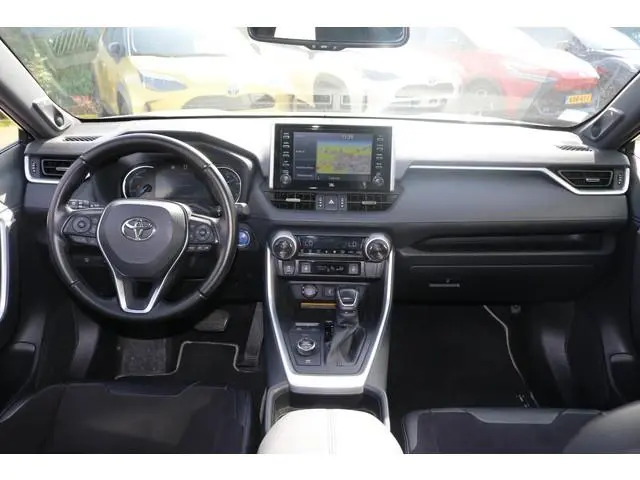 Toyota RAV4 2.5 Hybrid AWD Bi-Tone, Innovation Pack, JBL Stoelverwarming, Elektrische laadklep, Blin...