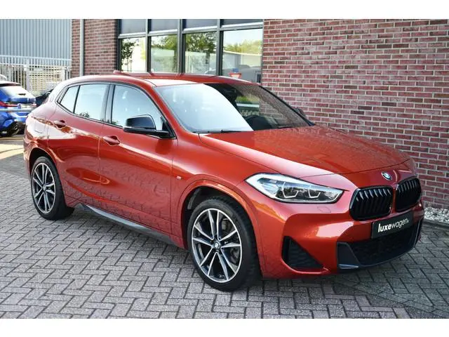 BMW X2